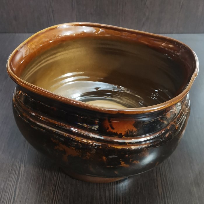 Керамический горшок с поддоном "Домик в деревне №1", 1 сорт, коричневый. Котовская керамика.