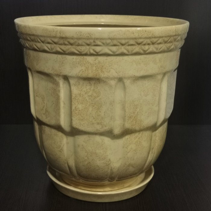 Керамический горшок с поддоном "Атлант малый", 1 сорт, бежевый. Котовская керамика.
