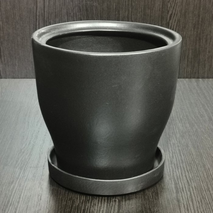 Керамический горшок с поддоном "Крокус №2", 1 сорт, черный матовый. Котовская керамика.